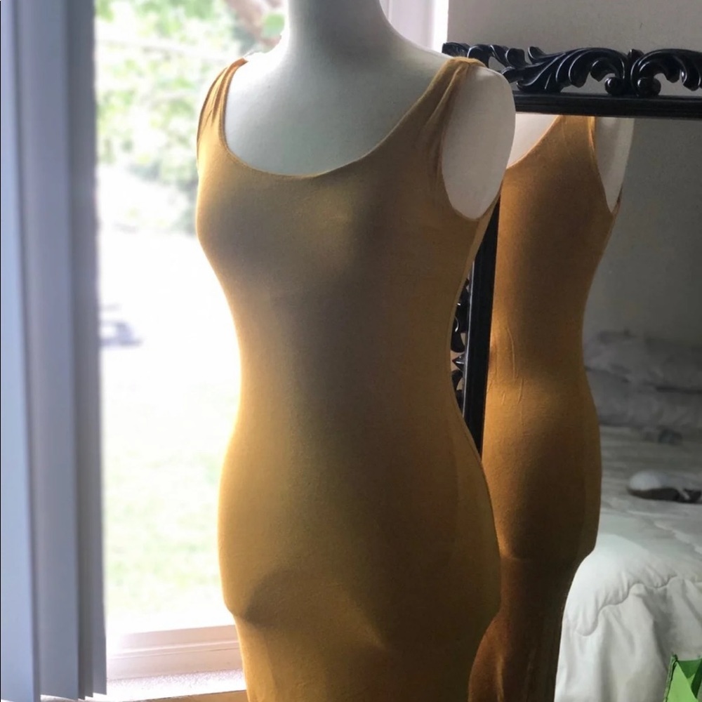 Honey mustard pencil dress (midi)